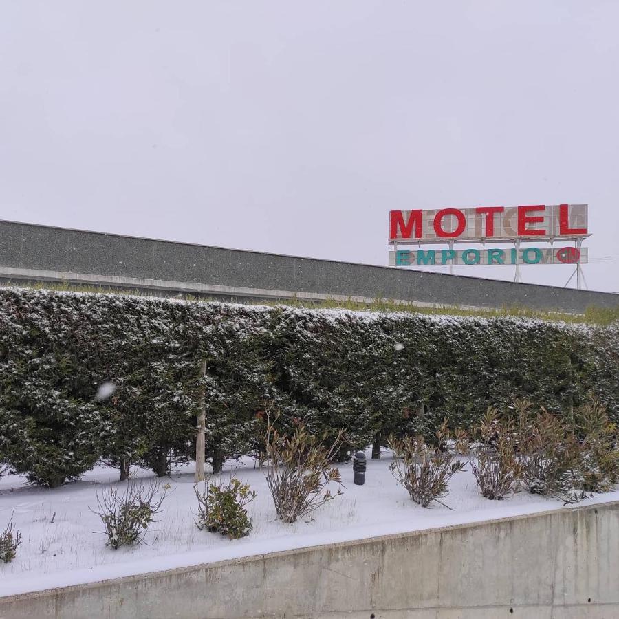 Motel Emporio Cabezon de Pisuerga Exterior photo
